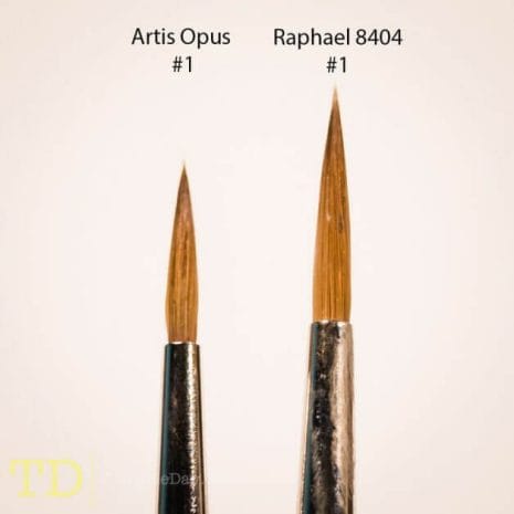 Raphael : Kolinsky Red Sable Brush : series 8404, size 0