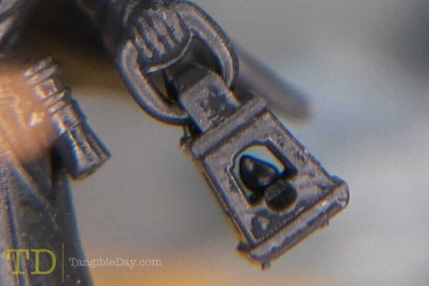 Hero Forge: Unboxing Custom 3D Printed Miniatures (Close-Up Photos) - Premium Plastics