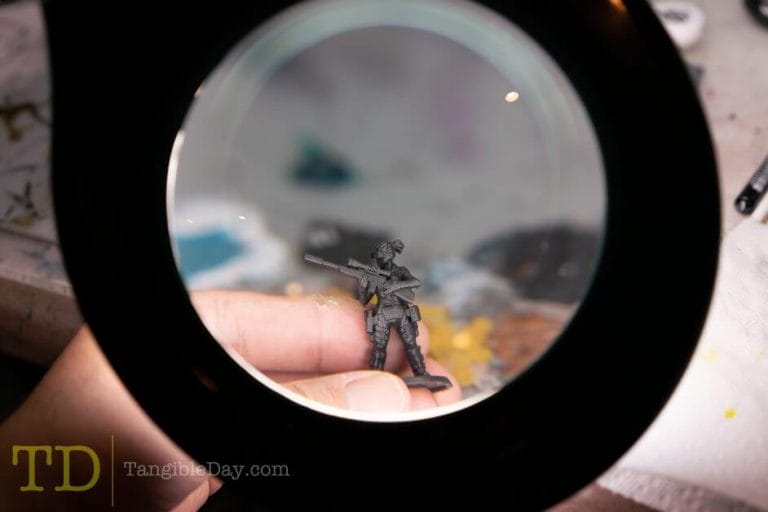 Hero Forge: Unboxing Custom 3D Printed Miniatures (Close-Up Photos) - Premium Plastics