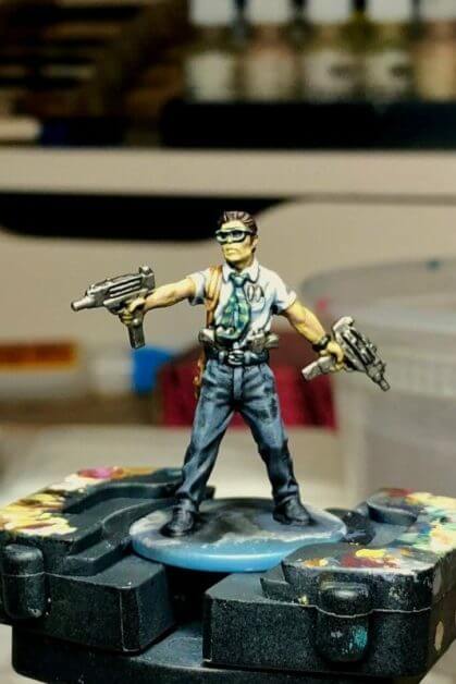 Dry Palettes for Painting Miniatures: Better than a Wet Palette? painting with a dry palette is faster than a wet palette zombicide mini