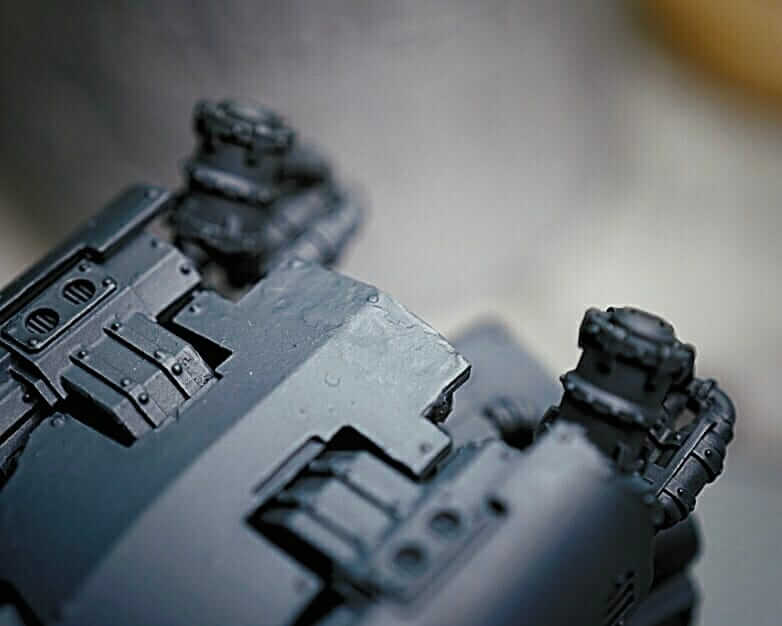 Smoothed seam area on top of a large sci-fi vehicle miniature

