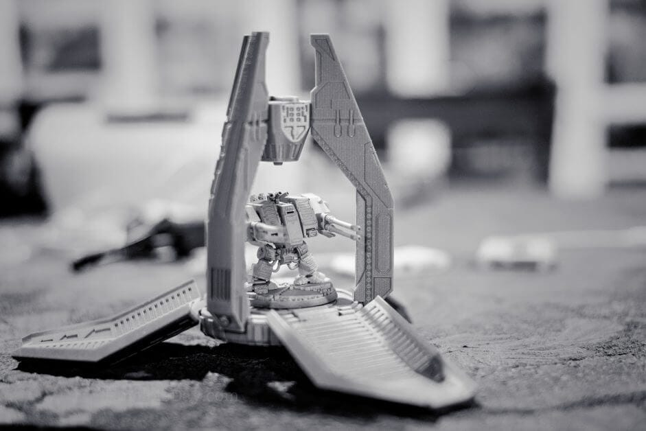 Angels of Death Warhammer TV Review (Episode 2: "The Silent City") - blood angel space marines - warhammer plus and warhammer TV - 3d printed drop ship