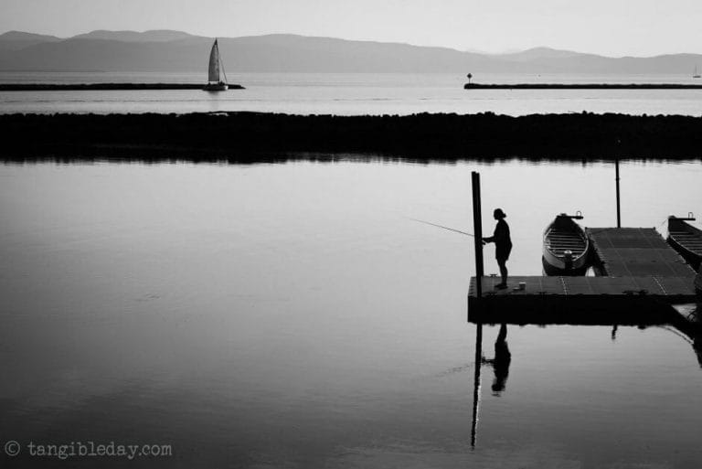 Black and White Photography: 40 Images with my 40mm Manual Lens - Best lens for street photography? 40mm voigtlander review - 40mm black and white images - street photography with 40mm - best 40mm lens - voigtlander 40mm review - sony voigtlander 40mm - black and white photography