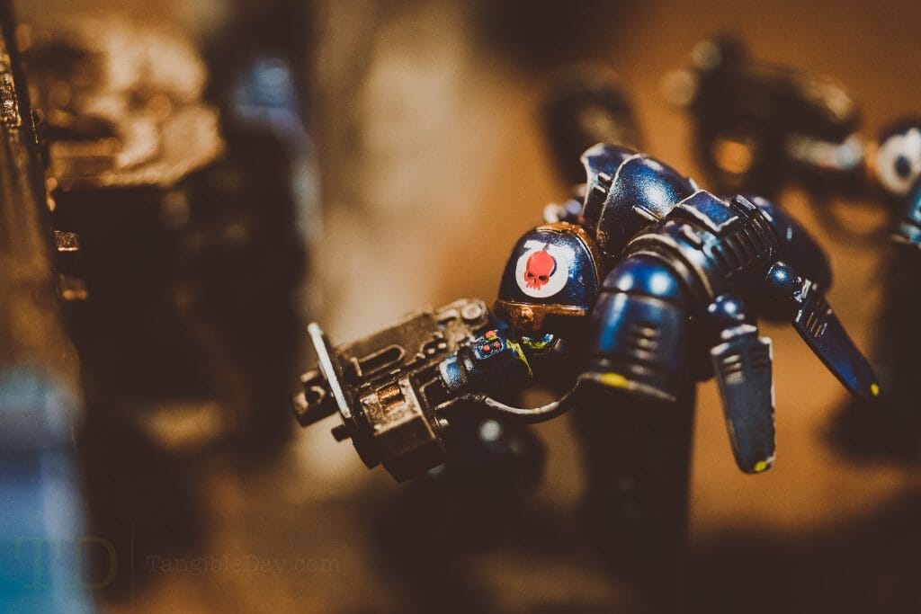 5 Best Metallic Paints for Miniatures (Tips & Review) Tangible Day