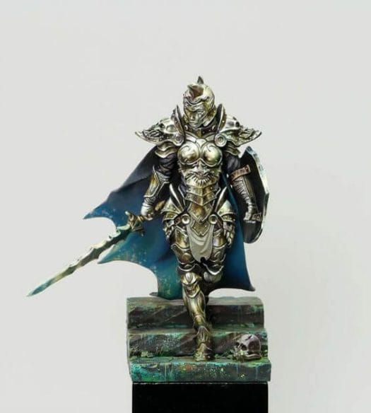 How to paint non-metallic metal using acrylic matte paints. Sergio Calvo is a master NMM painter.