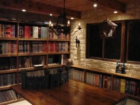 Ambient lighting guide for tabletop games - How to add ambient lights to your next dungeon and dragon campaign event - how to add immersive lighting and sound to your dnd session - lighting ideas for gaming
