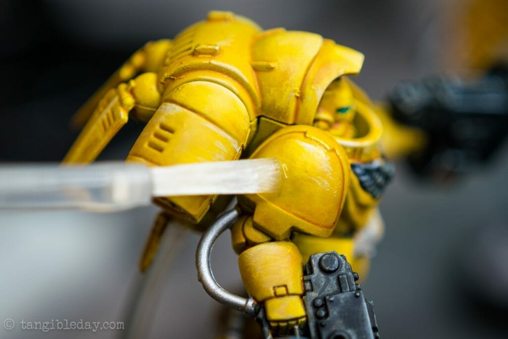 How-to Apply Warhammer Space Marine Decals (Tips) - How to use wet slide decals on miniatures and scale models - brushing on revell decal mark fit solution