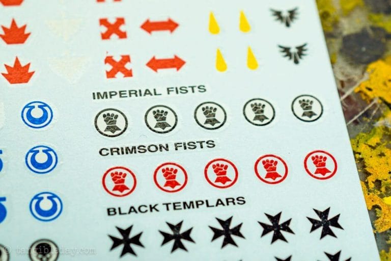 How-to Apply Warhammer Space Marine Decals (Tips) - How to use wet slide decals on miniatures and scale models - space marine decal sheet