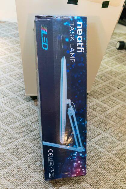 Unboxing neatfi XL lamp. Review of the Neatfi XL lamp for hobby and miniature painters. 