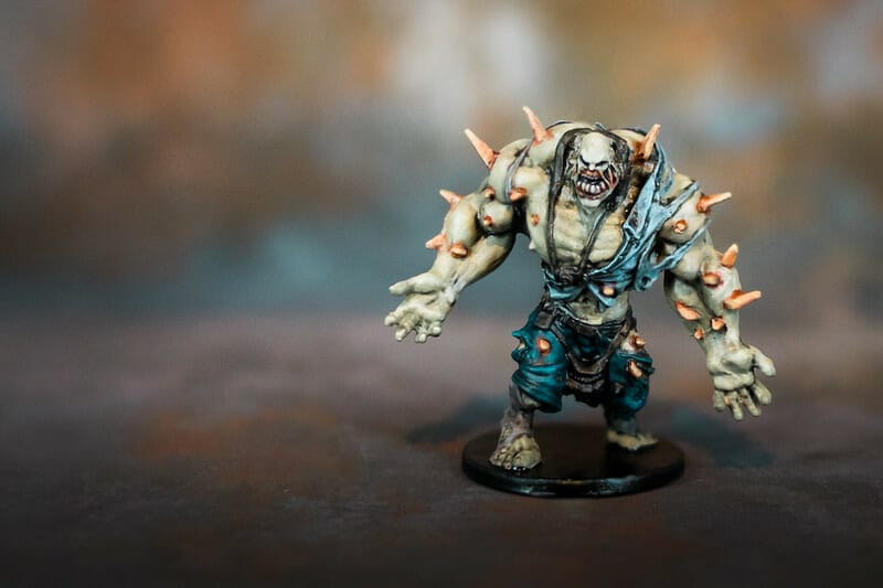 Miniature Painting Tips for Beginners - tips for beginner miniature painters - painting miniatures for beginners -zombicide monster
