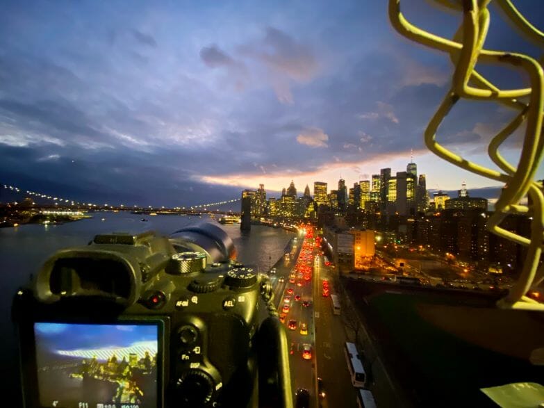 Night photography - night time photography and how to take pictures at night - Night light photography and how to take pictures at night - what night photography settings - night time view of camera perspective of FDR drive in New york city