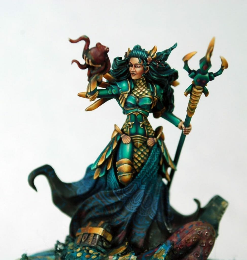 How to paint miniatures competitively – how to paint for competition – painting contest – how to win a painting contest – Marike Reimer miniature painting – interview with Marike Reimer about the Kraken Mistress – how to paint miniatures like a pro – how to paint miniatures professionally – best miniature painting tutorials – blending freehand into the cape