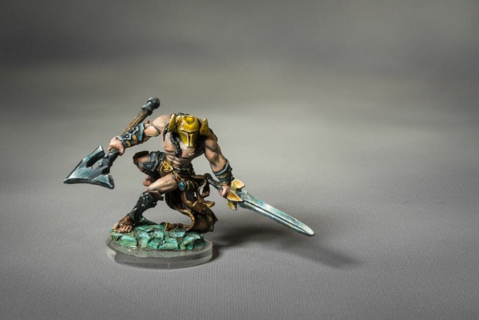 11 Best D&D Miniature Carrying Cases and Storage Options - best carrying cases for rpg miniatures - dnd miniature carry cases - DnD miniature transport case for gamers - Ilkhan the Bloody