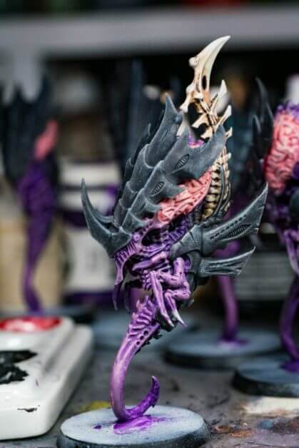 Tyranid color paint schemes – how to paint tyranids – tyranid paint schemes – tyranid army scheme – tyranid color scheme – How to choose Tyranid army color scheme – Tyranid Warhammer 40k colors – Hive fleet color schemes – Hive fleet paint scheme – purple theme