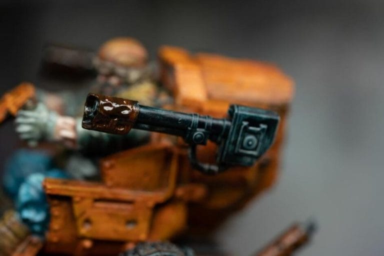 Oil Painting "Barnascus" (Judgement Miniatures) - How to Paint Tips - Why paint miniatures with oil paint – Barnascus Judgement Miniature – Miniature painting with oil colors – tips for painting miniatures with oil paint – oil painting miniature tutorial – metallic oil paints - condition metallic surfaces