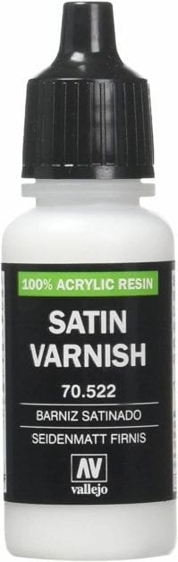 How to paint marble effects on miniatures – painting white marble – painting stone effect miniatures -how to paint marble on miniatures and models – airbrush stencil marble – marbleizing miniatures – airbrushing marble effect - Vallejo Satin Varnish sealer