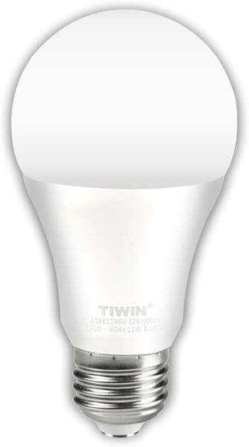 Daylight-balanced LED bulb used for art studio and hobby desk lighting