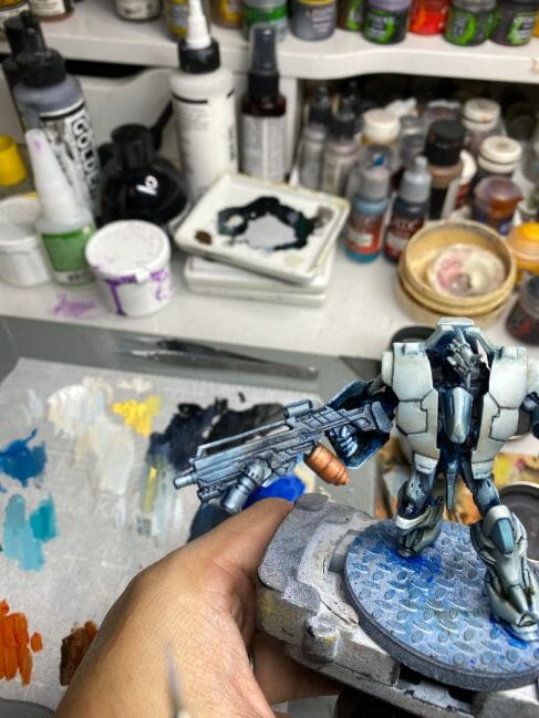 Oil Painting Tutorial for an Infinity Miniature (Step-by-Step) - Infinity miniature painting tutorial - how to paint infinity miniature TAG - painting a TAG model - panoceania miniature painting - infinity gradient paint technique - blending oil paint - Jotum miniature - NMM painting