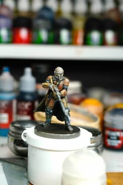 Oil Painting the Star Wars "Mandalorian" Alla Prima - how to paint a 3D printed resin model with oil paint - speed painting miniatures with oils - finalizing the model