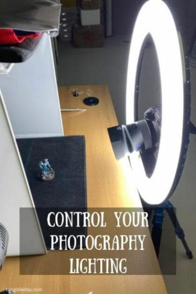 10 Simple Miniature Photography Tips - 10 Simple Tips for Photographing Miniatures and Models - How to improve your miniature photography with professional tips and tricks - overview of how to take better pictures of your miniatures and models - control your lighting with these LEDs