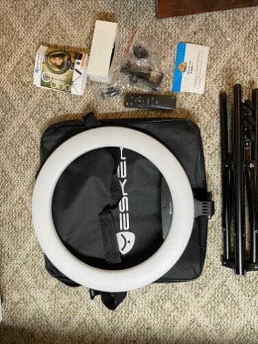 LED Ring light for miniature photography review - photography lighting - how lighting is important for photographing miniatures and models - yesker ring light accesories