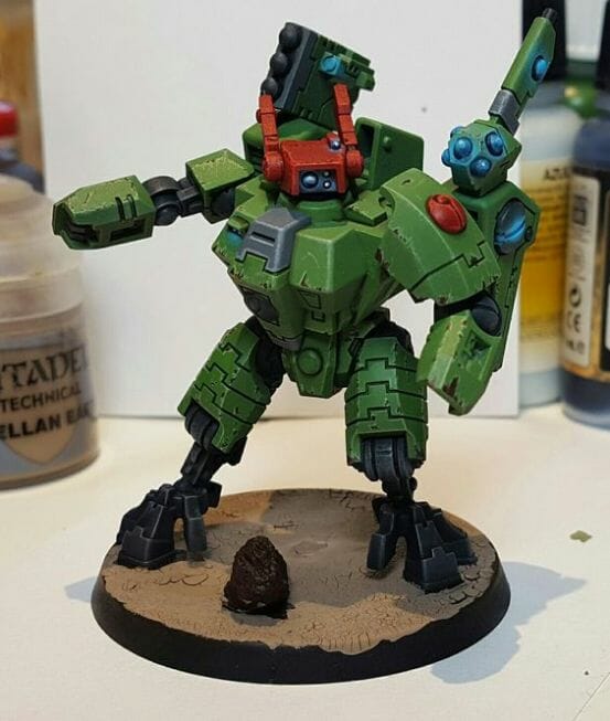 Tau sept color schemes, caste color schemes for Tau, T'au paint color scheme ideas – Grimdark Tau style, Blachitsu Tau painting, how to paint Tau miniatures, Games Workshop Tau paint schemes – How to paint grimdark Tau – painting Blanchitsu Tau - green tau