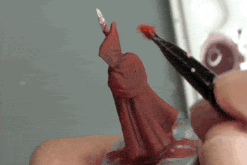 Redgrass Games RGG 360 Painting Handle review - dry brushing while holding a miniature reaper master model