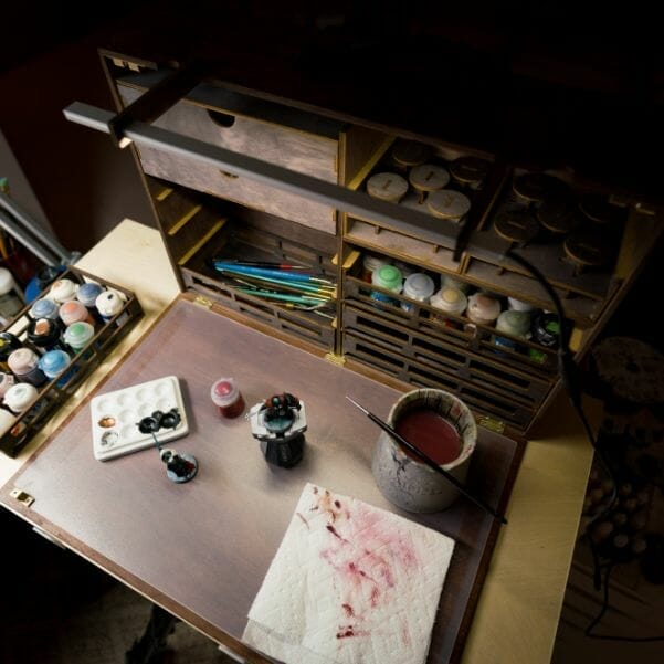 RedgrassGames Everlasting Wet Palette v2 Review - redgrass games everlasting wet palette painter 2 - Frontier Wargaming portable case with palette