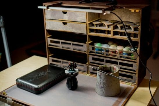 Frontier Wargaming Portable Paint Station Paint Case Review – Best painting station for painting miniatures and models – hobby paint station review – Frontier wargaming paint case for miniatures and hobbies – travel and portable miniature painting stations for hobbyists – working lifestyle image