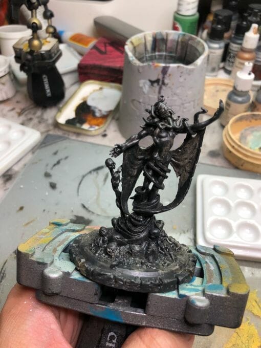How to paint yellow models – shading yellow miniatures – painting yellow miniatures – painting board game miniatures – Cthulhu wars painting – Petersen Games - how to shade yellow minis – how to paint yellow minis and models – quick yellow painting – best yellow paint - two layers of primer