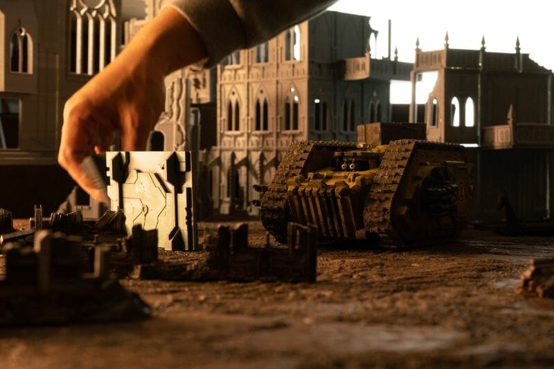 How to Paint Model Tanks (8 Basic Steps) - painting tanks - how to paint model tanks - My hand breaks the 4th wall in a photo