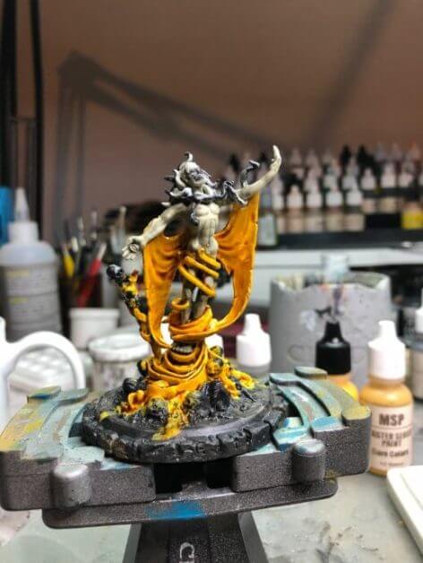 How to paint yellow models – shading yellow miniatures – painting yellow miniatures – painting board game miniatures – Cthulhu wars painting – Petersen Games - how to shade yellow minis – how to paint yellow minis and models – quick yellow painting – best yellow paint - wash applied liberally over yellow base color
