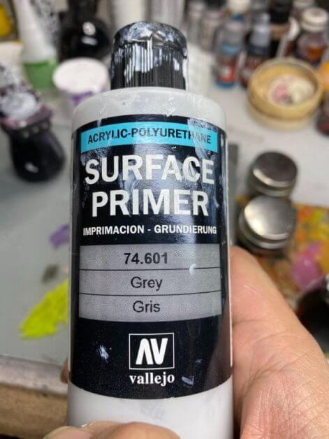 Guide for “Dipping” Miniatures to Speed Paint (Army Painter Quickshade Review) - Minwax Polyshades miniatures – Army Painter Quick Shade Alternatives – minwax polyshades for miniature painting - army painter quickshade review - army painter strong tone wash - priming step 