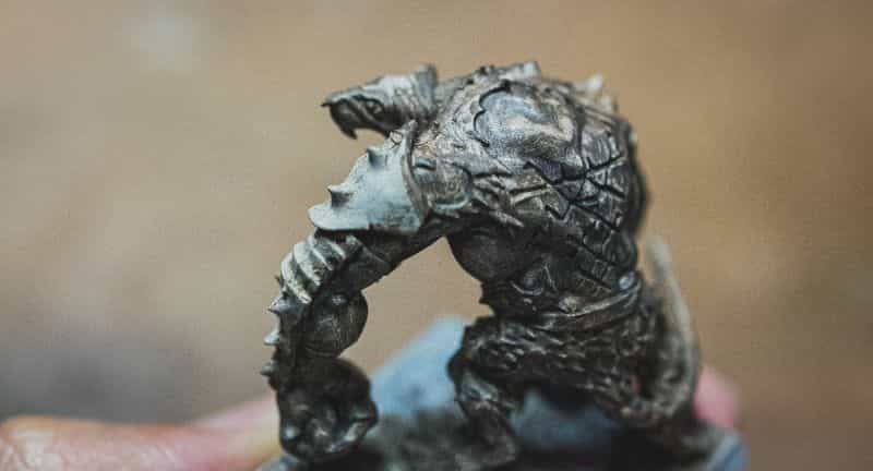 Top 3 Mistakes To Avoid When Priming Miniatures and Solutions - tips for resolving and fixing primer issues on models - messy primer