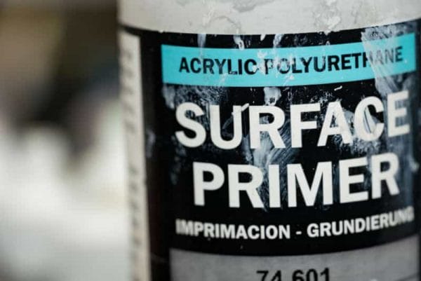 Zenithal Priming and Painting Miniatures – A Tutorial - painting minis with zenithal contrast - macro photo of used vallejo surface primer