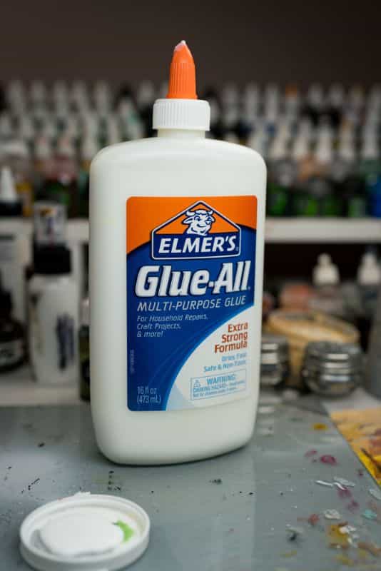 Basing Miniatures with Sand (Quick Method) - how to base miniatures with sand - sand basing models - realistic bases for miniatures - pva white glue 