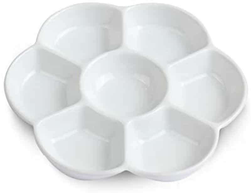 Brush on primer for miniatures how to - how to use brush on surface primer for models - priming miniatures and models with a brush - tutorial for brushing on primer for miniatures without losing detail - ceramic palette