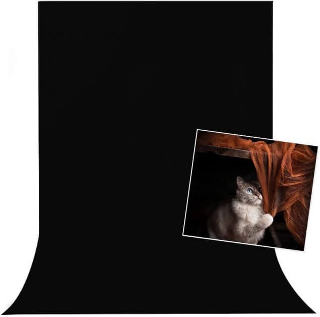 Black or White Backgrounds for Miniature Photos: What’s Right For You? - black or white background for miniatures - miniature photo background - velvet black cloth photography backdrop