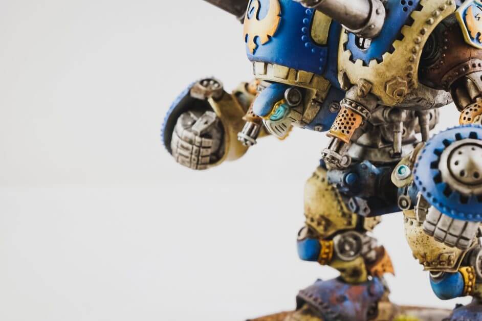 How to Play Warmachine and Hordes (Quick Start Overview) - close up cygnar colossal