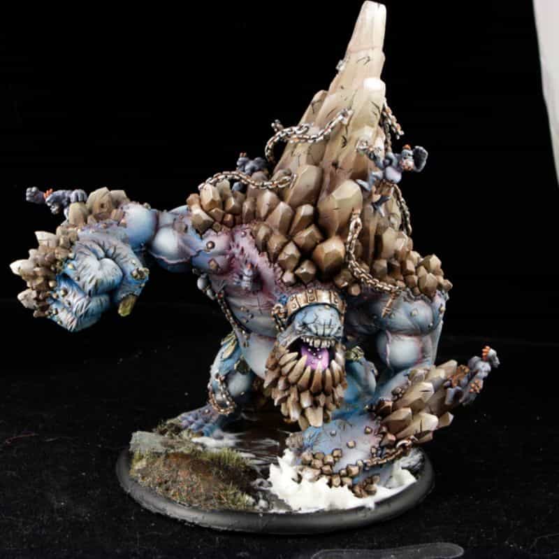 Airbrushing Miniatures - a Complete Guide - painting miniatures with airbrushes - guide to airbrushing miniatures and models - mountain king airbrush painting