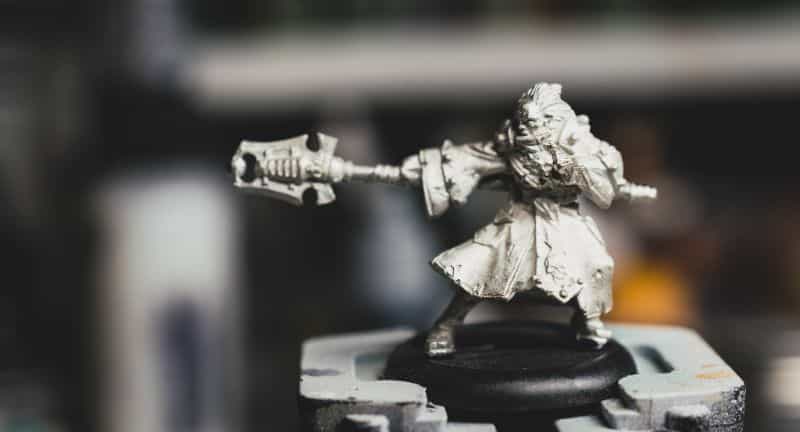 Do You Prime Your Miniatures? Here’s 3 Reasons Why You Should - Do you need to prime miniatures? - Do you need to prime warhammer - prime miniatures without spray - unprimed model reaper mini