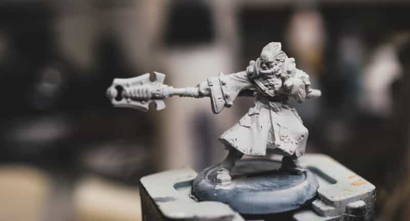 I just primed my miniature and this is what it looks like please