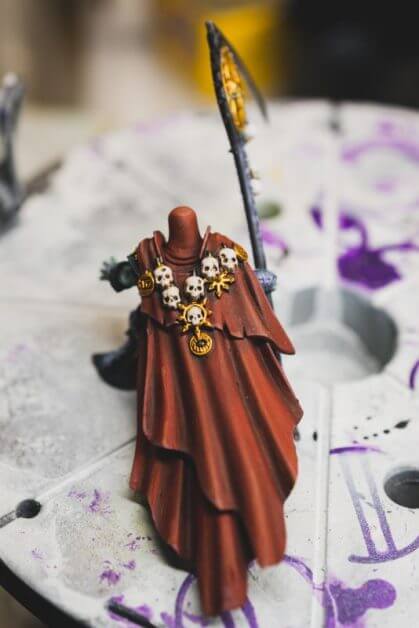 How to Paint Skulls and Bone on Miniatures (3 Easy Steps) - finished the rest of the model