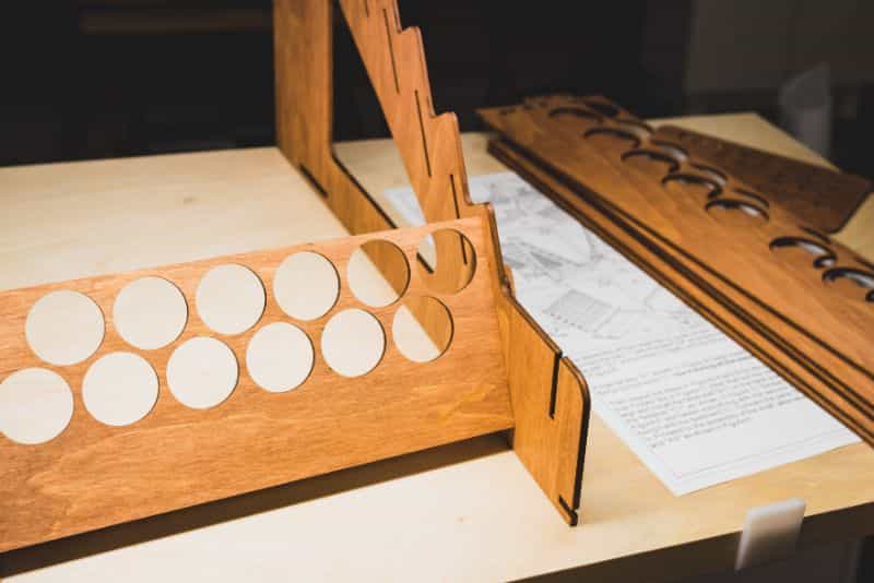 Plydolex Modular Paint Rack: Looks, Smells, and More (Review) - shelves locking in