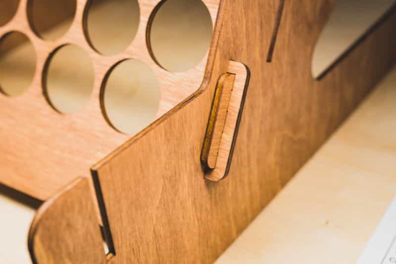 Plydolex Modular Paint Rack: Looks, Smells, and More (Review) - locking system