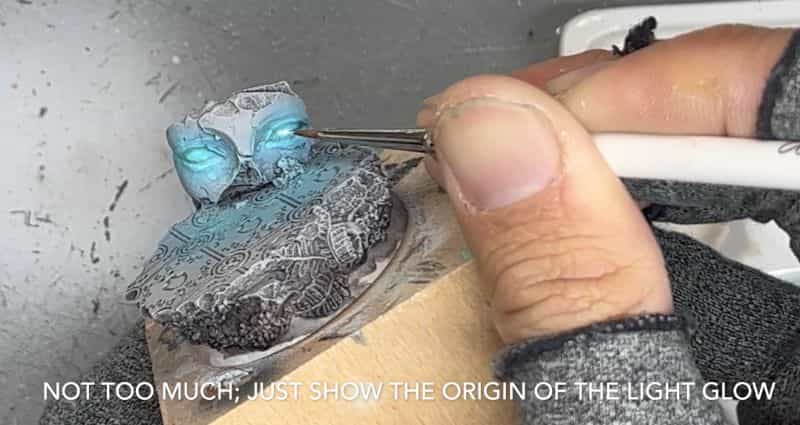 How to paint stone bases for miniatures - stone miniature bases - painting resin bases - how to paint resin miniature bases - stone base with OSL - pure white paint the source light