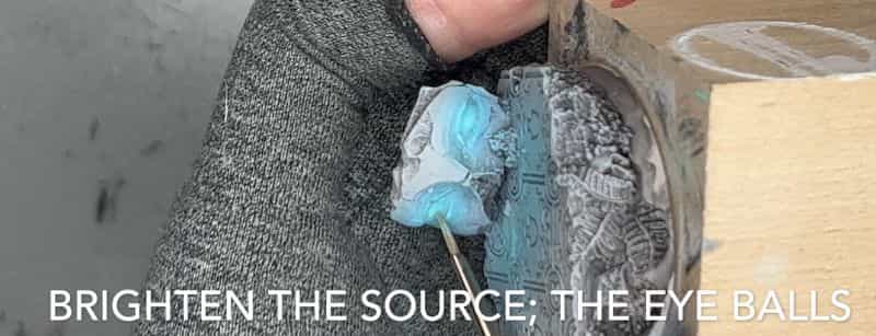 How to paint stone bases for miniatures - stone miniature bases - painting resin bases - how to paint resin miniature bases - stone base with OSL - brighten the source