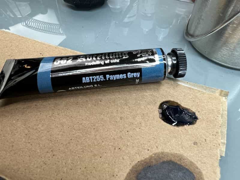 Abteilung 502 Oil Paints for Miniatures (Review): Quick Drying and Great Coverage - Abteilung 502 paint review - dark shade