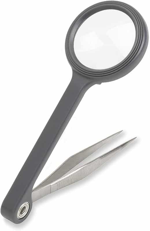Desk Magnifying Glass for Hobbies and Crafts (Top 7 Picks) - best magnifying glass for hobbies and arts and crafts - magnifying glass for crafting - best desk magnifying glass - magnifying glass small