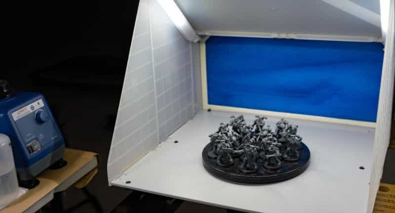 7 Reasons Why You Want a Spray Booth for Painting Miniatures - do I need a spray booth? - Is a spray booth worth it for airbrushing miniatures - airbrushing in a spray booth